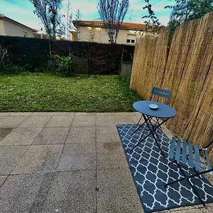  Appartement Garden In France